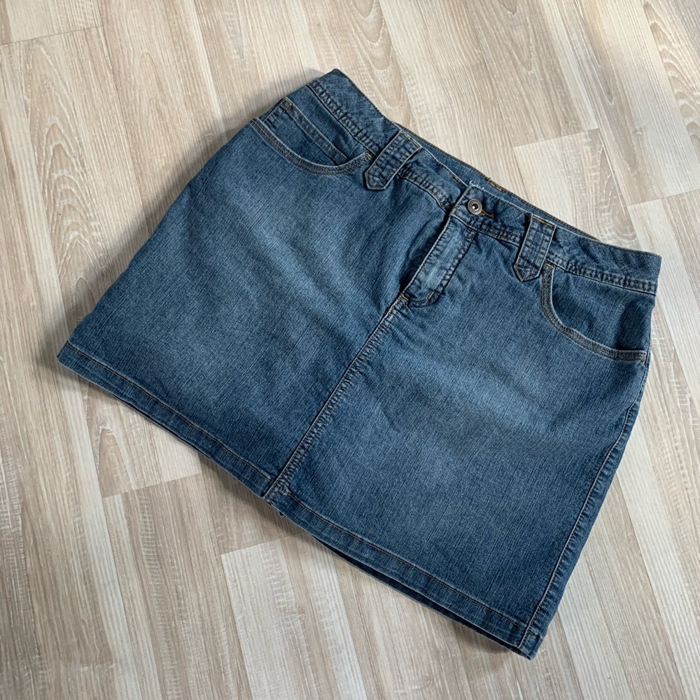 St. John’s Bay Dark Denim Skort Size 10
